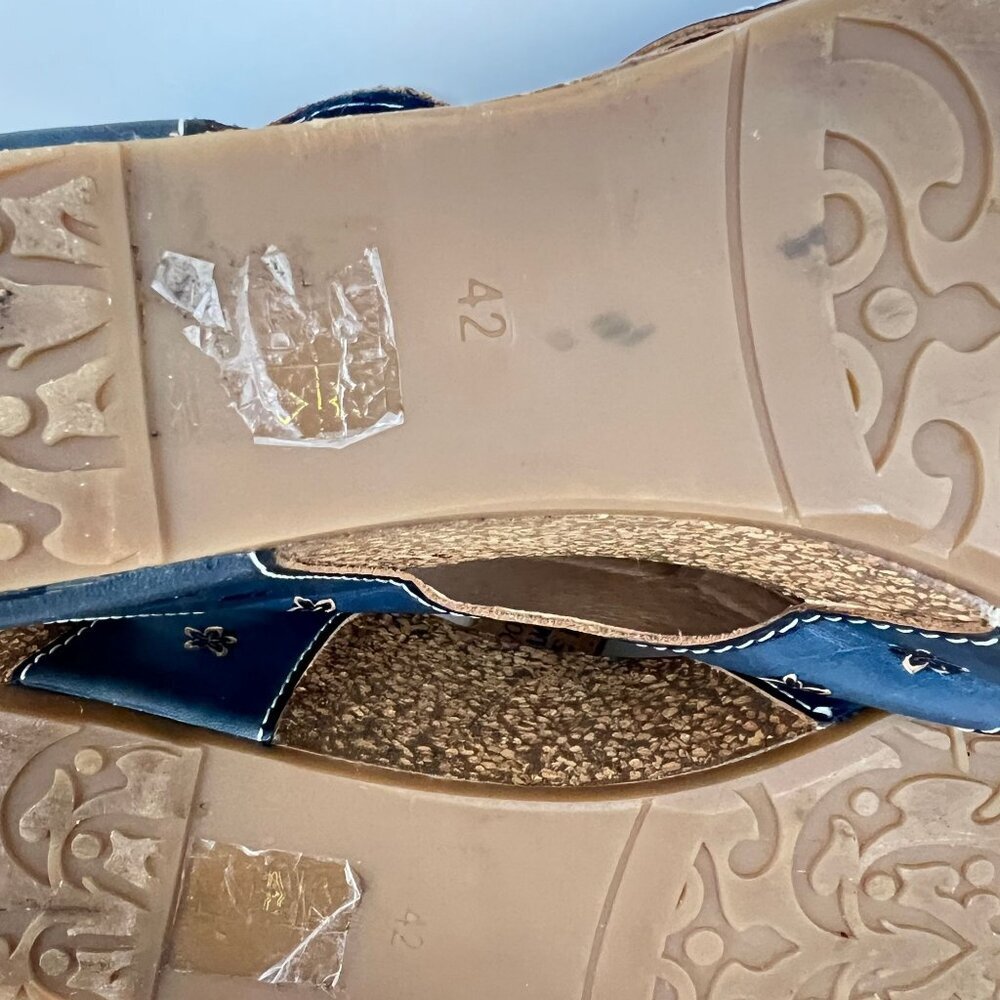La Artiste Jadora  Women's Floral Embossed  Leather Sandals Blue & Orange 42 10. - Picture 7 of 9